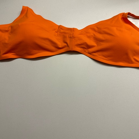 L Space - Seamless Alec Bikini Top - Tangerine - Picture 2 of 5